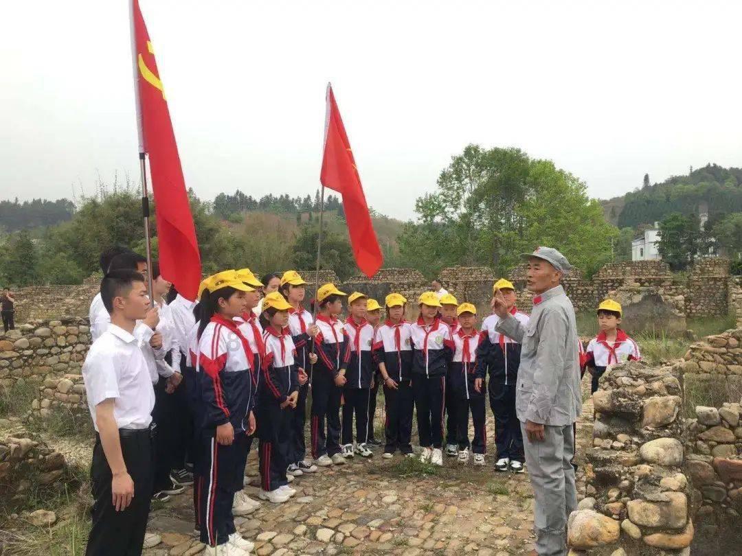 军队里常说“全体都有”，到底是什么意思？其实是一句口误